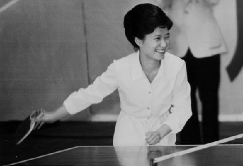 樸槿惠上演“公主復仇記”從恬靜少女到韓國女總統