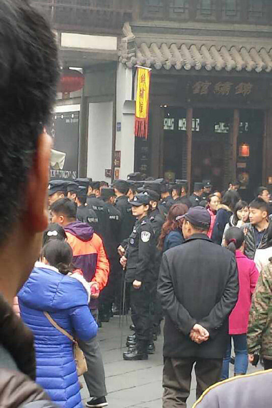 卡梅倫訪問成都（組圖）