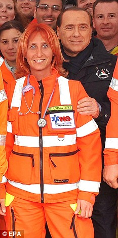 貝盧斯科尼大嘴“獻媚”女醫生 再犯眾怒