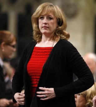 機密文件遺失電視臺6天 加內(nèi)閣部長面臨辭職壓力