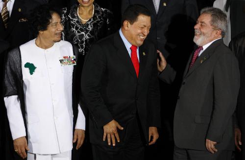 南美和非洲峰會傳強(qiáng)音 查韋斯、卡扎菲呼吁聯(lián)手抗西方