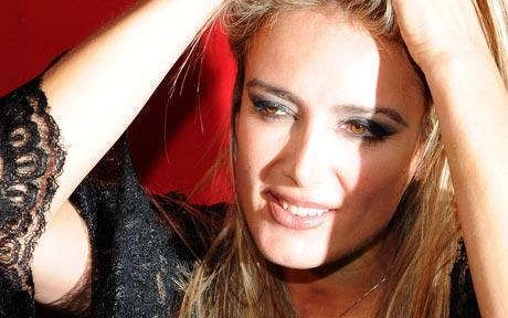 老貝今年老“背”了？英媒盤點意總理的“多災之年”