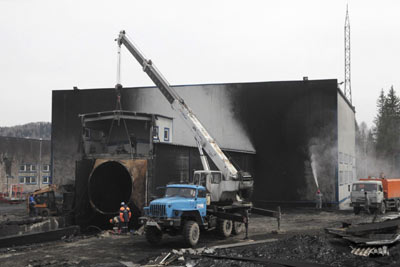 俄羅斯礦難已致32人喪生 總統(tǒng)下令繼續(xù)搜救