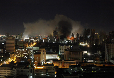 泰國曼谷世貿中心商場在沖突中遭縱火