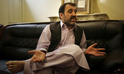 阿富汗總統(tǒng)弟弟被控非法囤地 帶領(lǐng)省議會(huì)罷工抗議