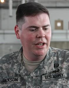 美審判關(guān)塔那摩最年輕囚犯 辯護(hù)律師當(dāng)庭暈倒