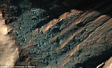 美國航空航天局3日公布火星最新高分辨率圖像