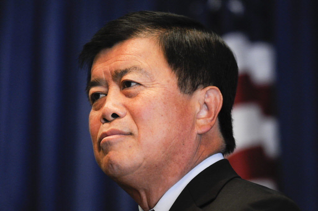 美首位華裔聯(lián)邦議員承認(rèn)發(fā)“虎照”郵件 稱壓力過(guò)大