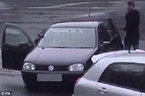 英國“加霸王油”現象增多 警方公布照片勸嫌犯收手