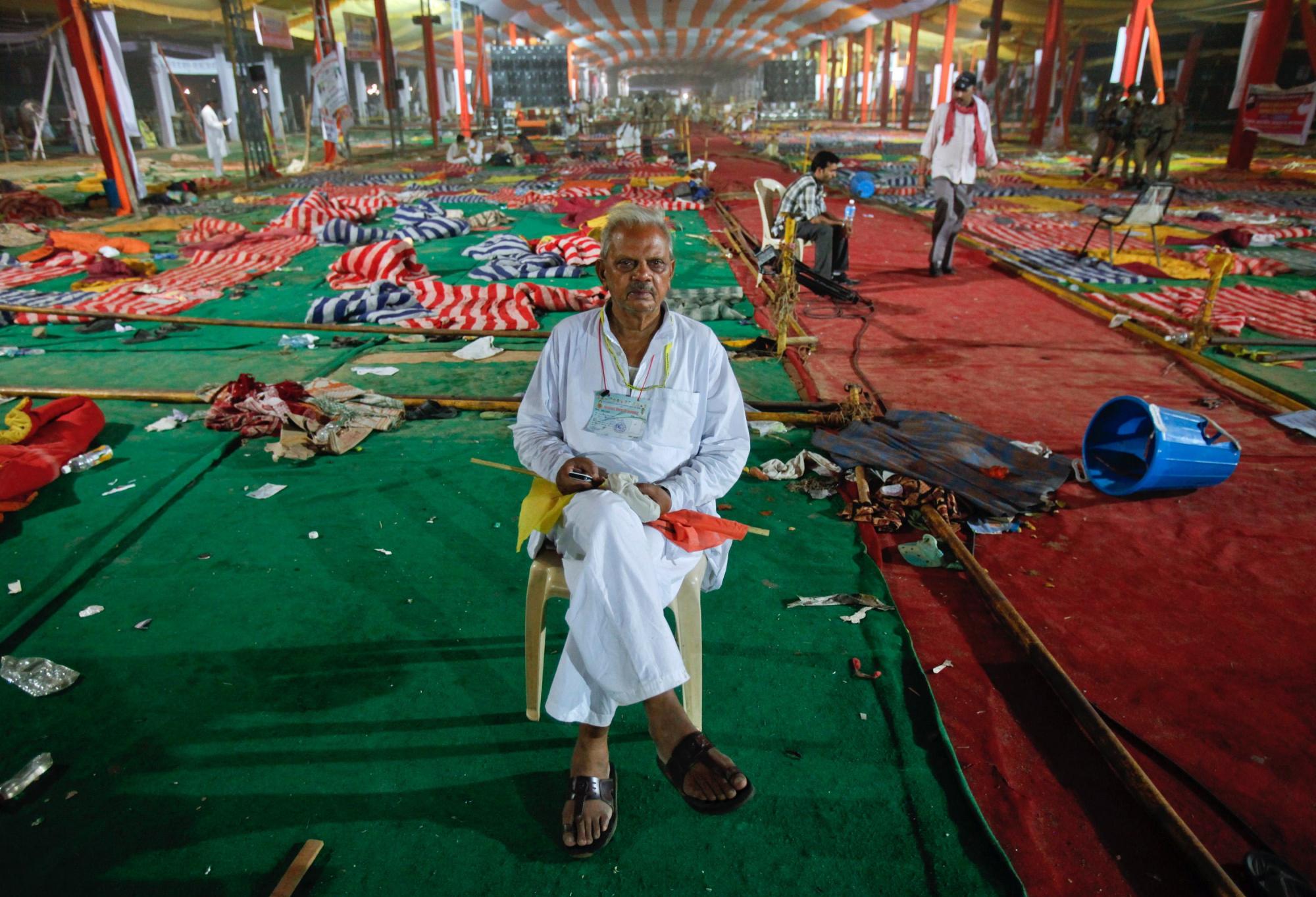 印度瑜伽大師絕食抗議腐敗 4萬追隨者遭暴力驅散