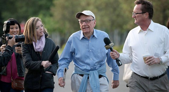 竊聽丑聞致英百年小報(bào)停刊 英首相昔日發(fā)言人被逮捕