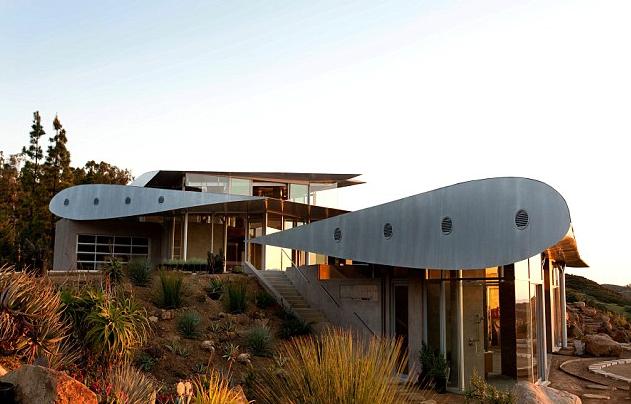 美建筑師用廢棄波音747建豪宅 工程浩大展現“曲線美”