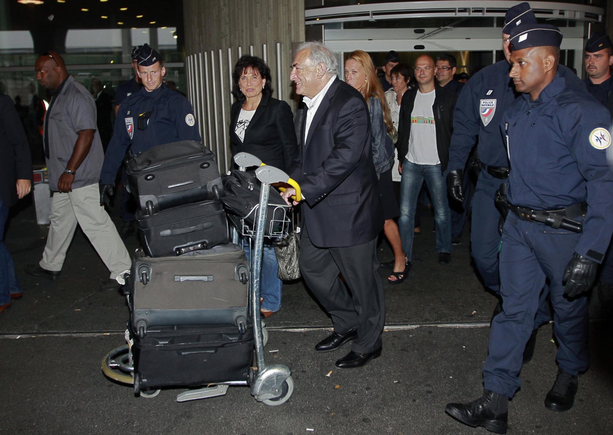 卡恩回國后路在何方？或?yàn)樯鐣?huì)黨總統(tǒng)競選助一臂之力