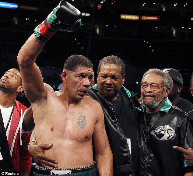 沉冤26年成“拳王” 美國男子圓獄中夢想