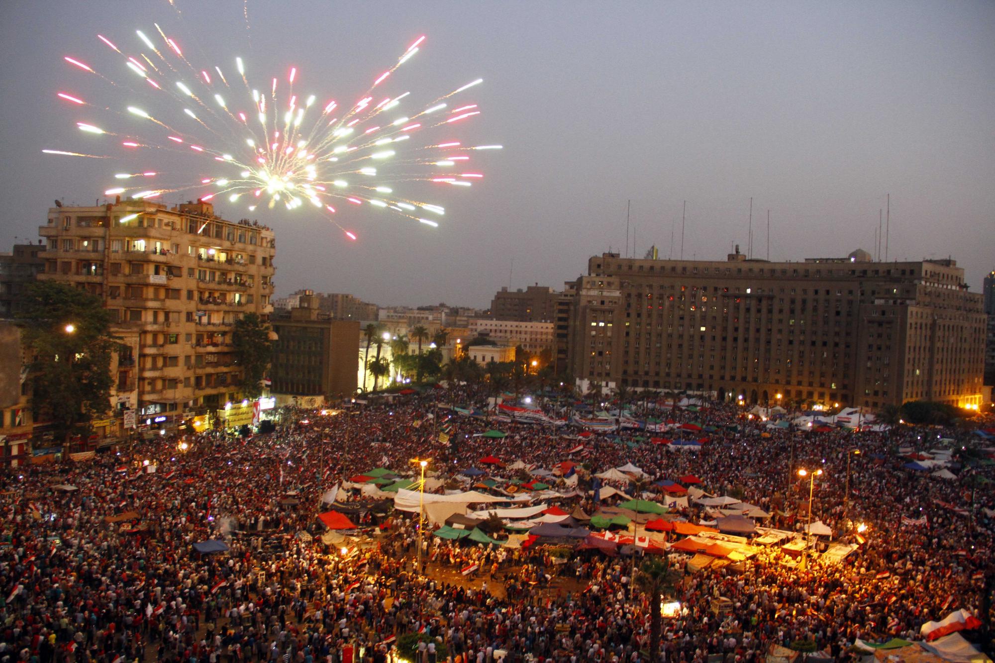 穆爾西當(dāng)選埃及總統(tǒng)沙菲克認(rèn)輸 新政府將激烈“爭權(quán)”