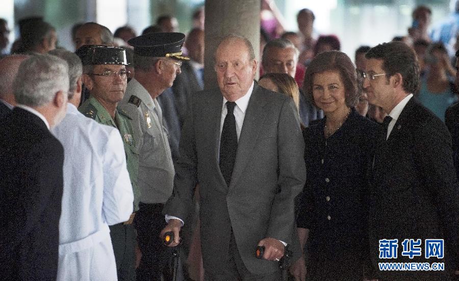 西班牙火車脫軌事故已80人死亡 全國哀悼三天