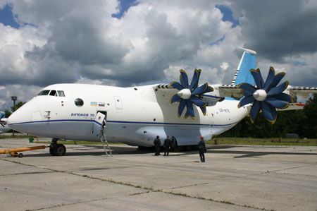 烏克蘭航空展紀念安東諾夫百年誕辰