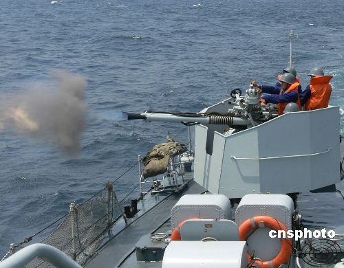 東海艦隊惡劣海況中錘煉戰力