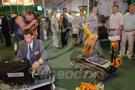 第五屆俄國際武器裝備展覽會(huì)開幕