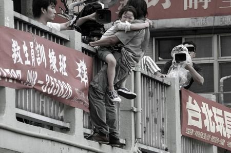 馬英九呼吁臺灣公務員觀看《不能沒有你》