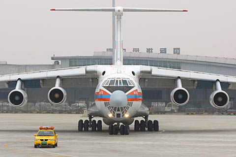 學者：日本軍用大飛機領先一步 中國不能急躁