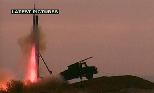 伊朗成功發(fā)射“探索者3號”火箭