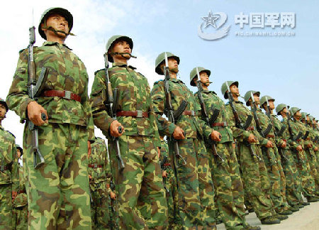 趙啟正：中國(guó)軍力不威脅任何國(guó)家