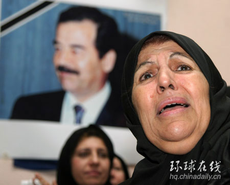 也門為伊拉克已故總統(tǒng)薩達(dá)姆舉行儀式，紀(jì)念他去世40天。薩達(dá)姆的女兒出席了紀(jì)念儀式