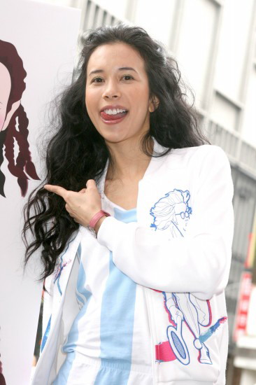 莫文蔚4款Msn表情出爐(圖)