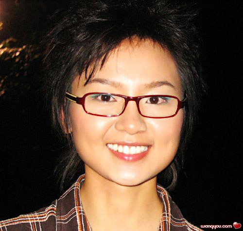 周筆暢“涉嫌個人炒作”被轟出場(圖)