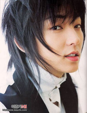 李俊基談初戀甜蜜如夫妻(圖)