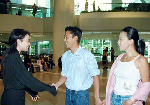 偉仔劉嘉玲老照片曝光(組圖)