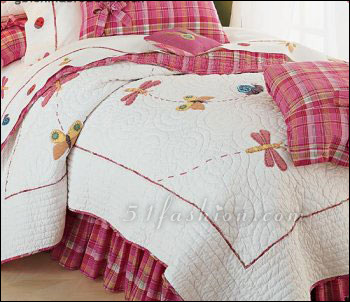 小公主甜美“夢鄉(xiāng)”