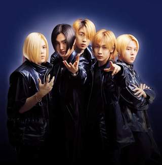 韓國(guó)組合“神話”助威世界杯