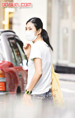 陳冠希約女日日新（組圖）