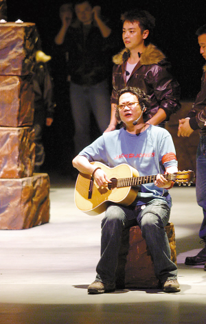 “后先鋒革了先鋒的命”(圖)