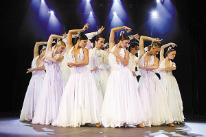 弗拉門戈之舞燈光色彩運動總爆發(圖)