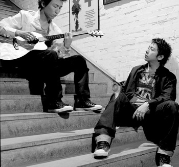 羽泉力圖打造最卡拉OK的專輯 