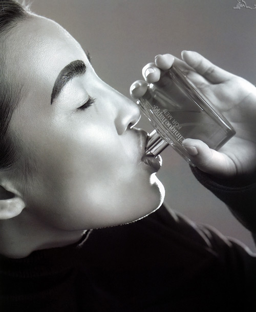 張曼玉寫真變性感女巫