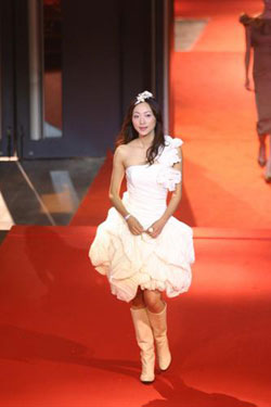 06風尚大典落幕 韓雪喜獲女歌手獎實至名歸(圖)