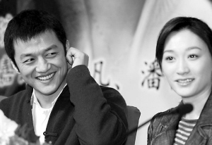 《為愛結(jié)婚》首播 李亞鵬演小伙兒怕被說裝嫩 