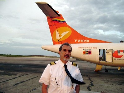 委內(nèi)瑞拉載51人客機(jī)墜毀14人死33人傷