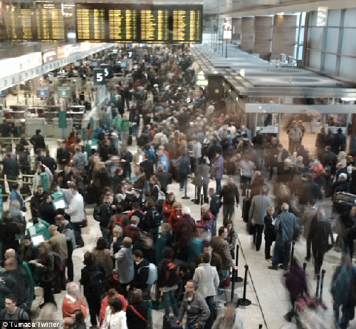 冰島火山灰來襲 英國所有機場關閉萬人滯留