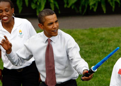 為家鄉(xiāng)芝加哥申奧助威 奧巴馬白宮“舞劍”意在醫(yī)改