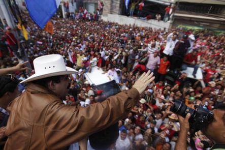 洪都拉斯軍警“圍困”巴西使館