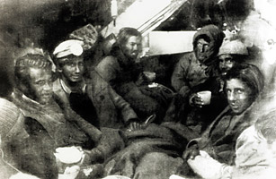 圖：美《時代》盤點十大救援奇跡 中國王家嶺位列第一