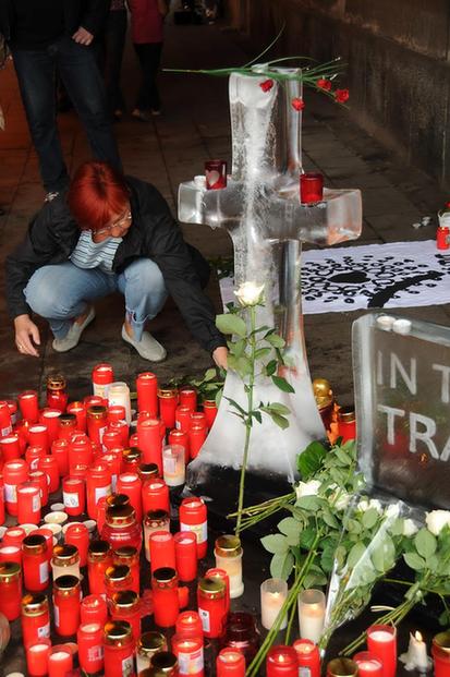 德國杜伊斯堡舉行踩踏事件悼念活動