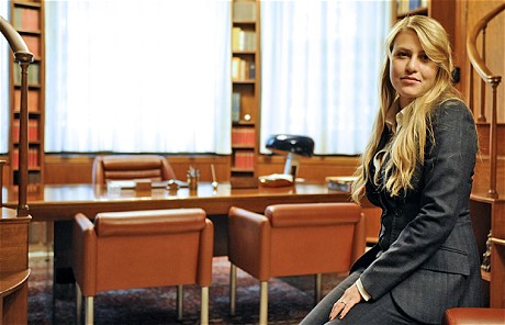 貝盧斯科尼女兒接受專訪 稱對(duì)父親“既愛又無奈”