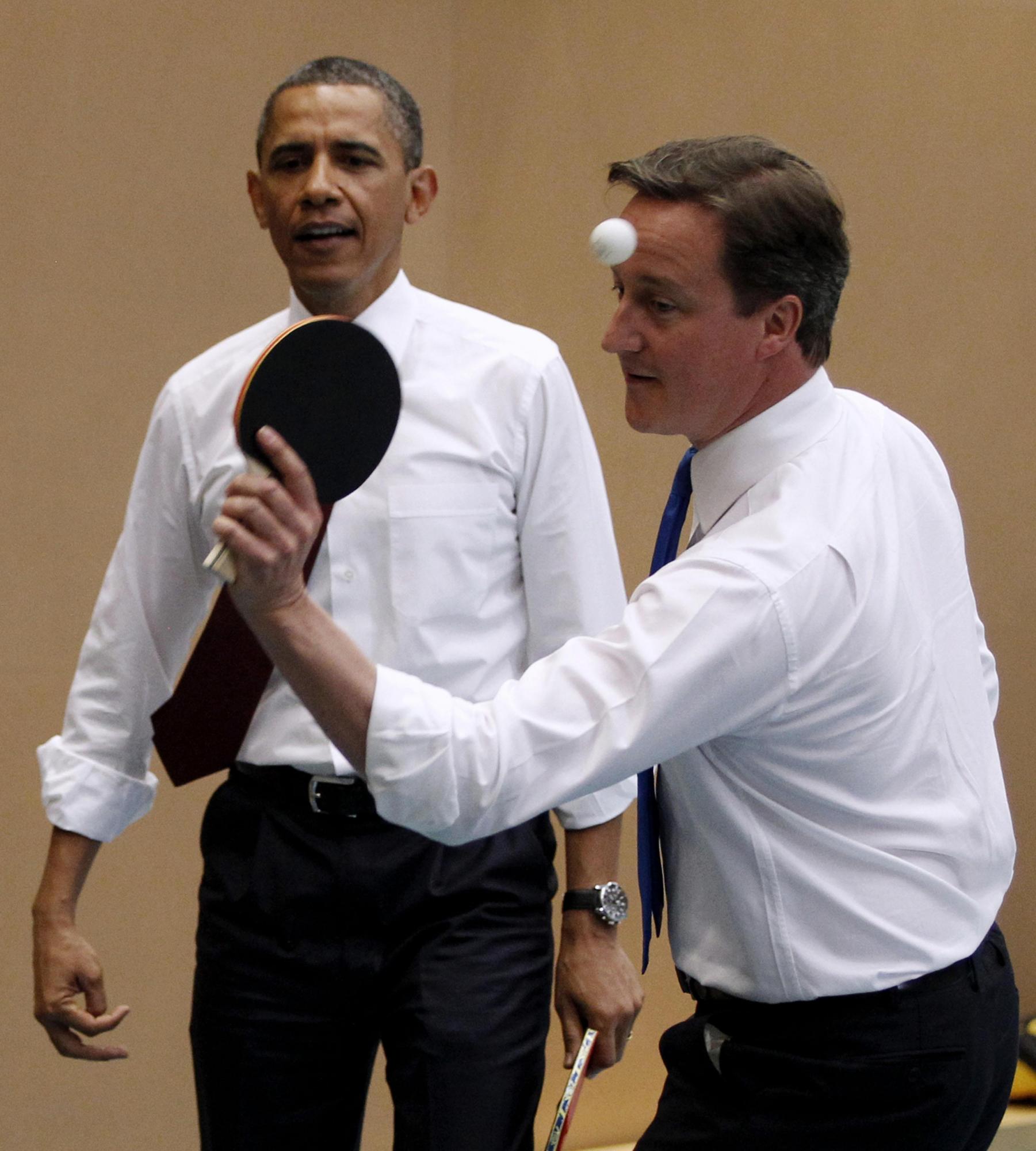 寫錯日期、乒乓慘敗、樂隊搗亂 奧巴馬訪英有點兒“衰”