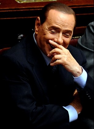 食色性也？ 經濟崩于前 意大利總理老貝仍“色心不改”